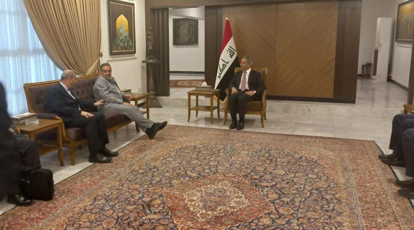 أمين مجلس الأمن القومي الإيراني يجري مباحثات مع رئيس البرلمان والقضاء العراقيين